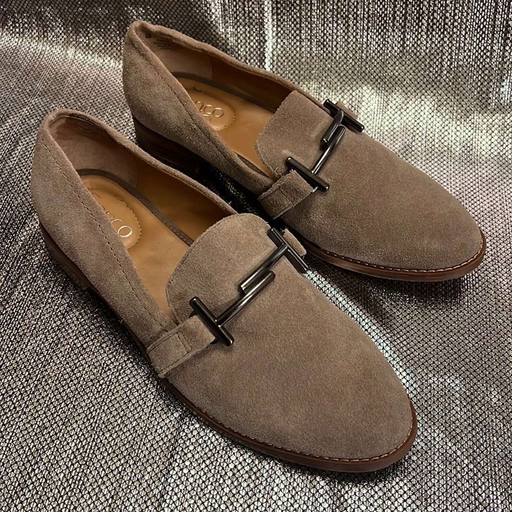 Woman’s Franco Sarto Gray Leather Loafers very beautiful- gently used beautiful